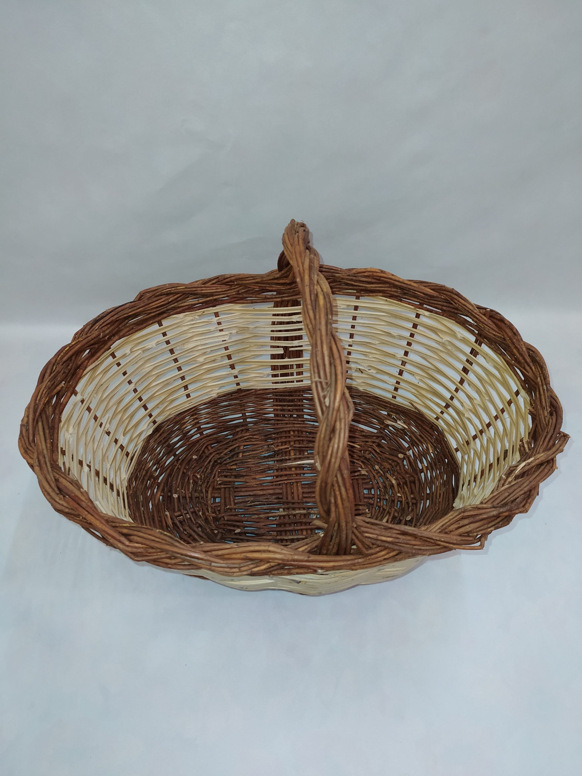 Cesta de mimbre bicolor con asa 46cm x 34cm Ferreteria Armengol